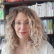 Educatrice en langues étrangères et traductrice donne des cours d'anglais